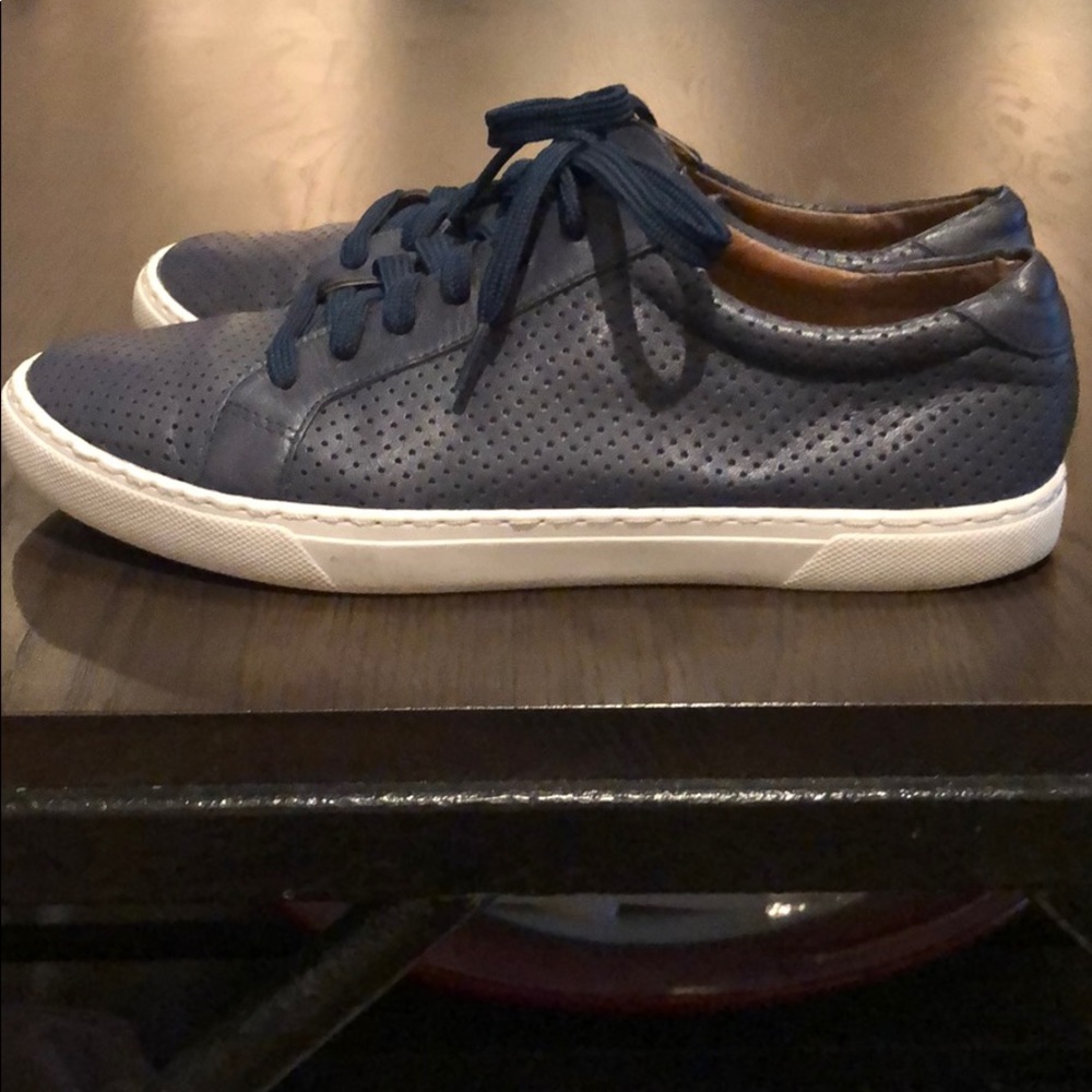 Caslon leather sneakers